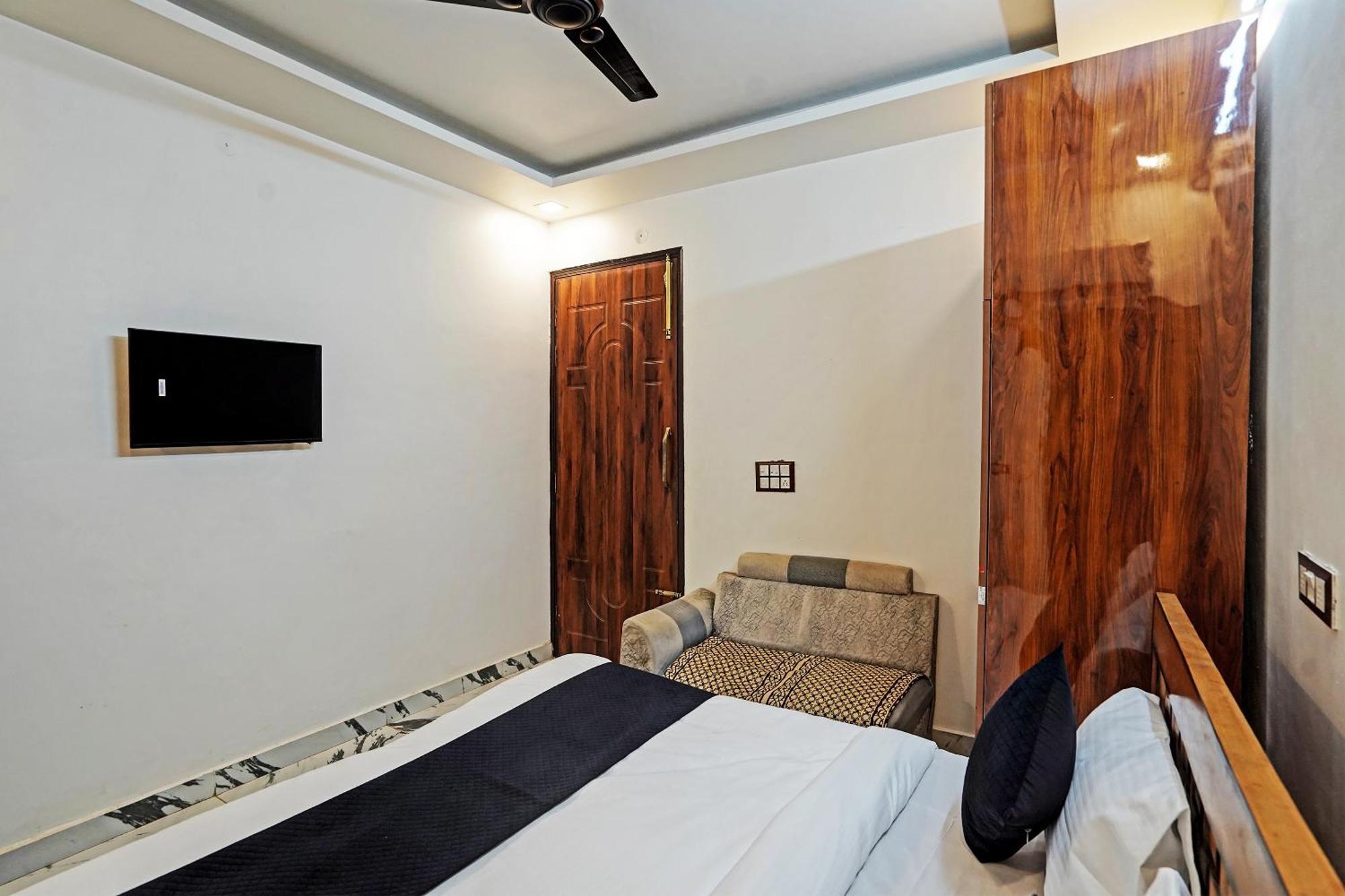 Play- Platinum Sector144 Couple Friendly Hotell Noida Eksteriør bilde
